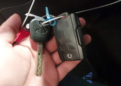 2015 Chevrolet Silverado 1500 2Lt из США, поврежденный, VIN 3GCUKREH3FG343310